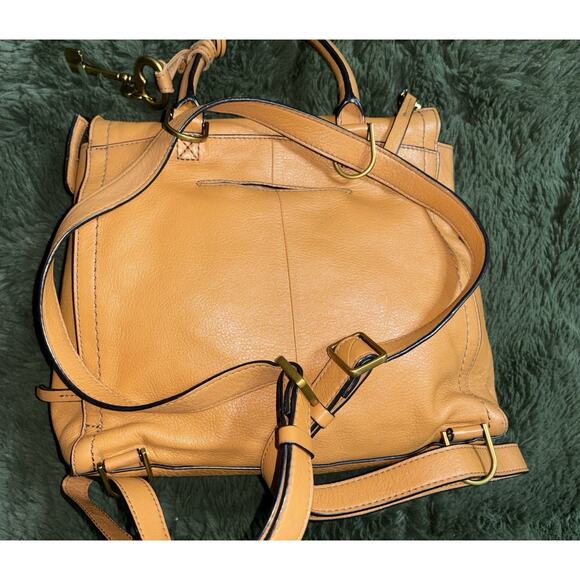 Fossil Parker style woman's brown leather backpack with key charm everyday bag - Picture 10 of 16